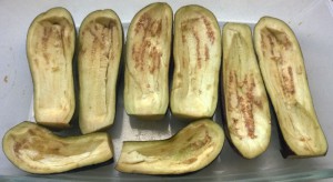 Лодочки из баклажан