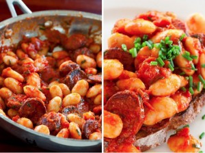 фасоль с колбасой